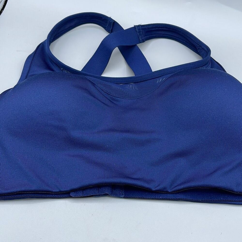 Victoria’s Secret Pink sports bra. Size Medium